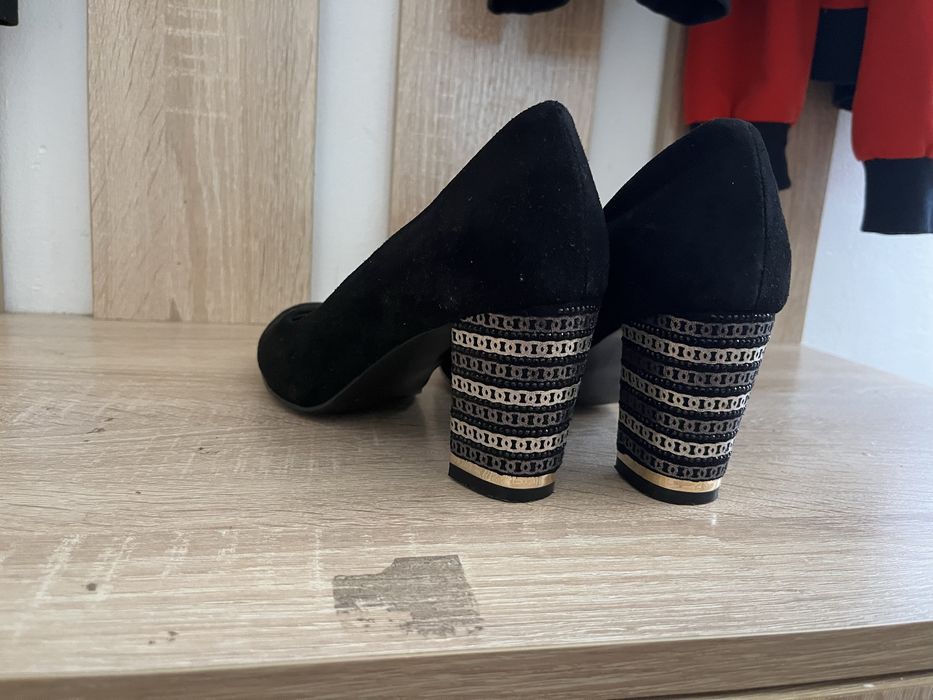 Продам туфли 39размер