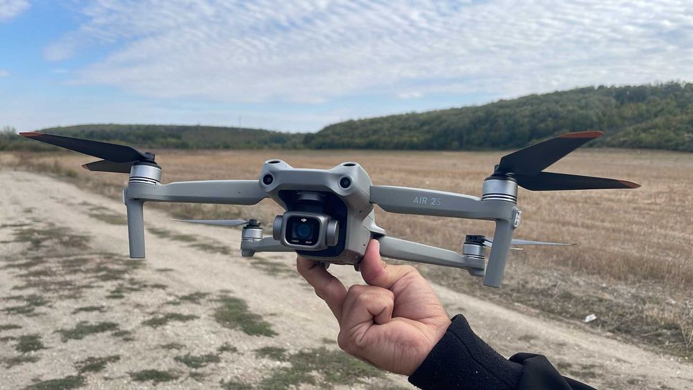 DJI Air 2S cu 3 baterii