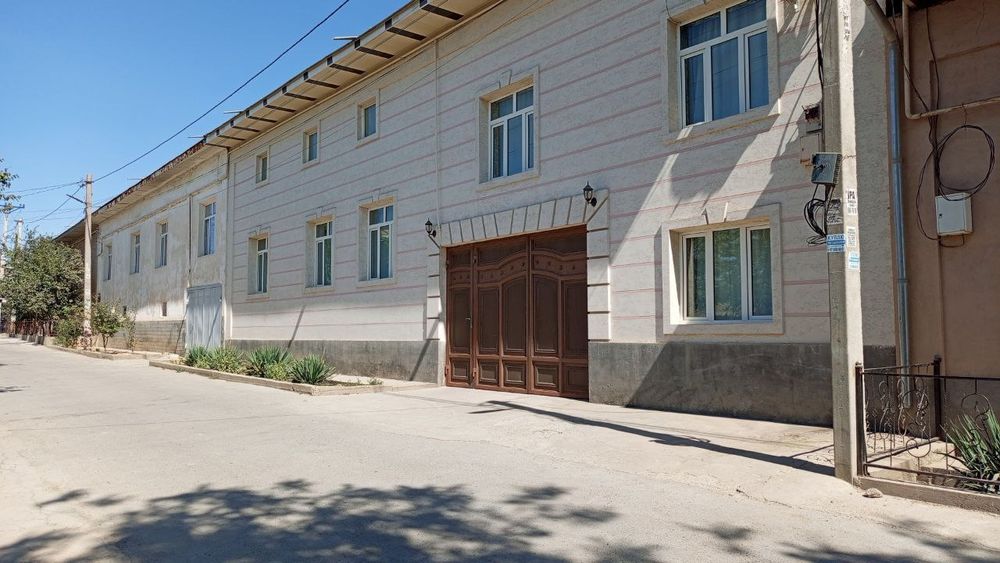 Srochna uy sotiladi fasad 21 m yol yuzida