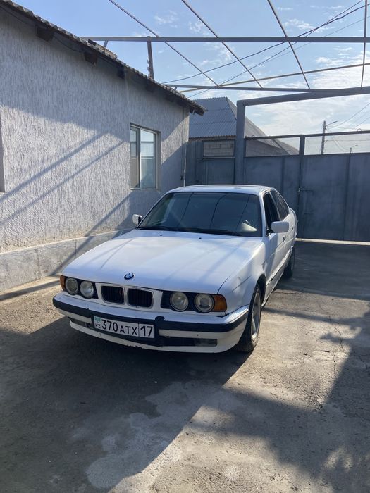 bmw e34 518.     .