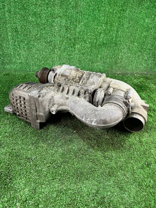 Компрессор нагнетатель Мерседес Мерс цешка с180 271 Mercedes w203