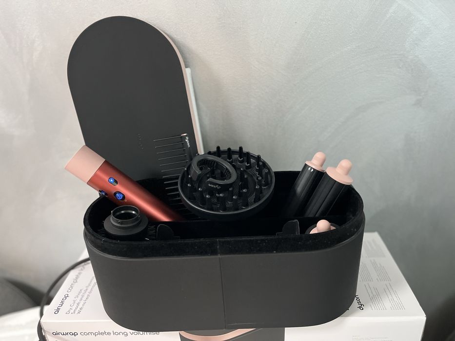 Dyson Airwrap multi-styler and dryer complete long