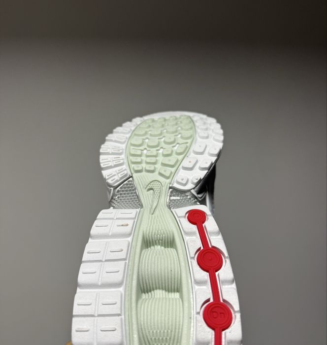 Nike Air Max DN Triple White