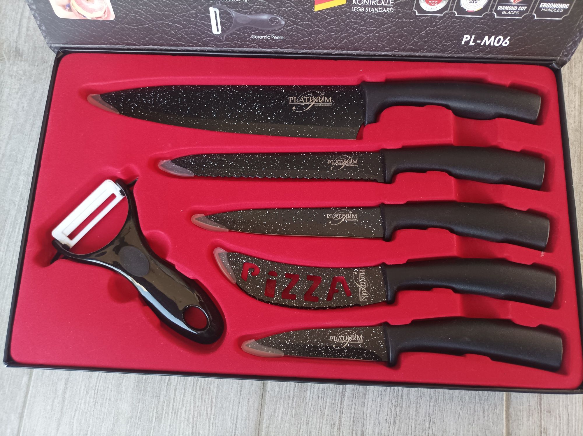 Set cuțite de bucătărie