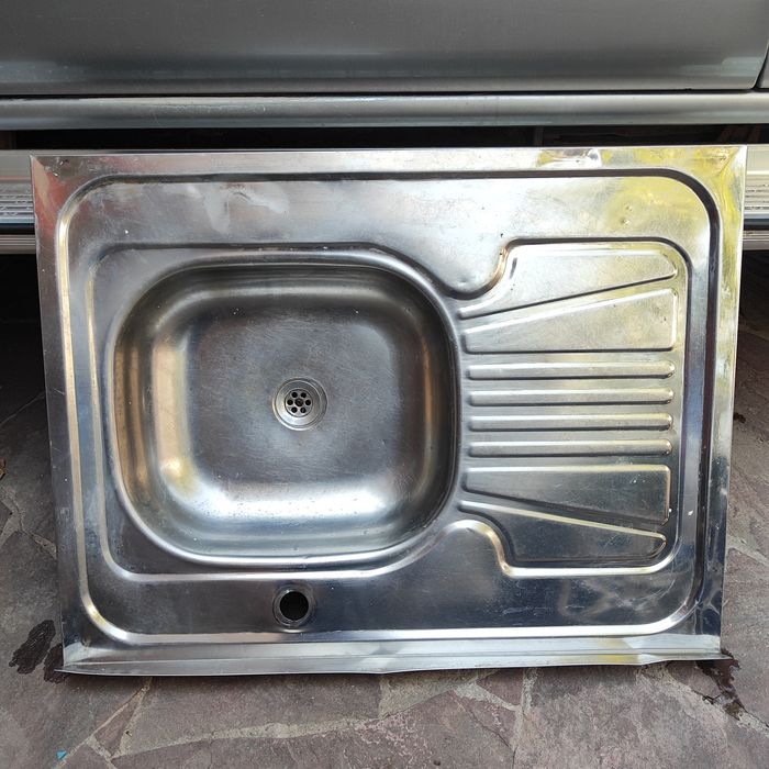 Раковина накладная металлическая