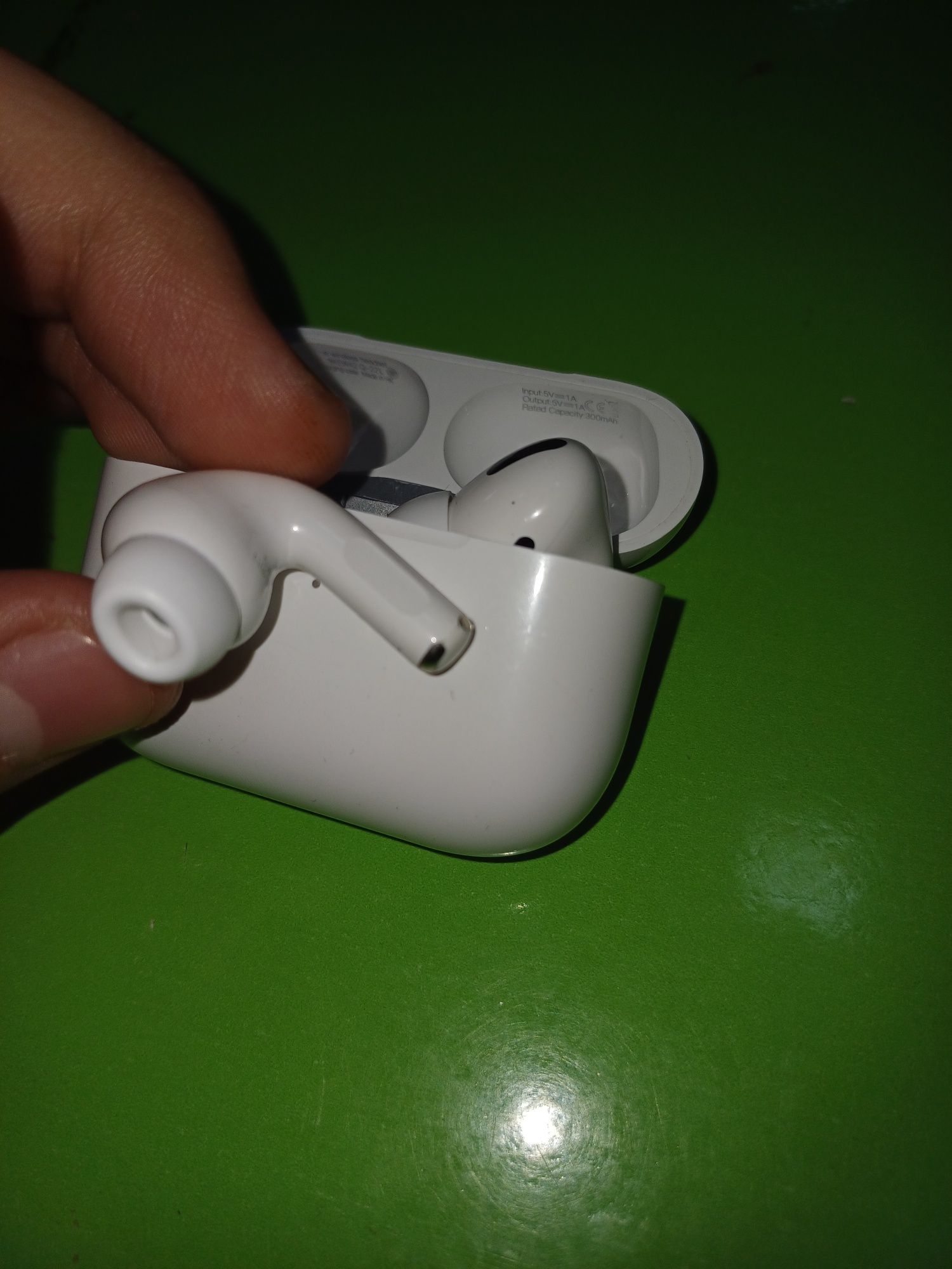 Air Pods MODEL:EW42