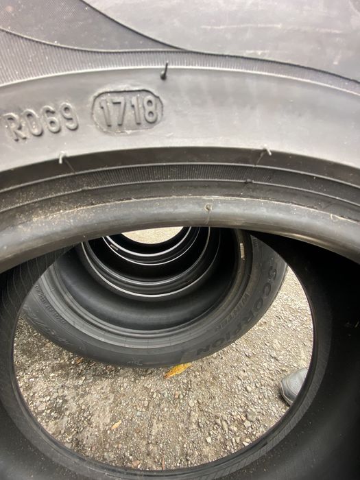 225/65/17/Pirelli scorpion winter