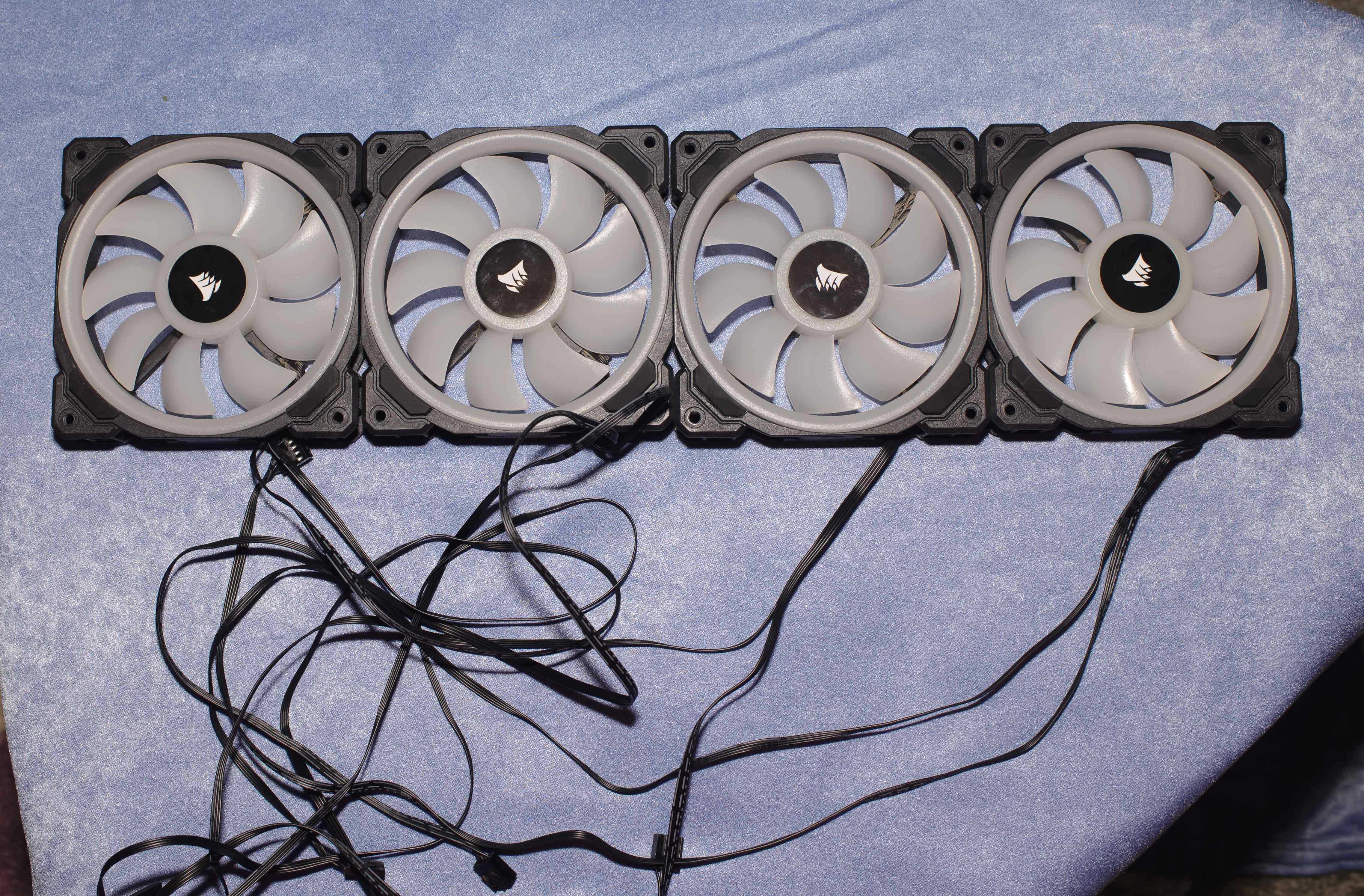 Ventilatoare LL120 RGB 120mm Dual Light Loop