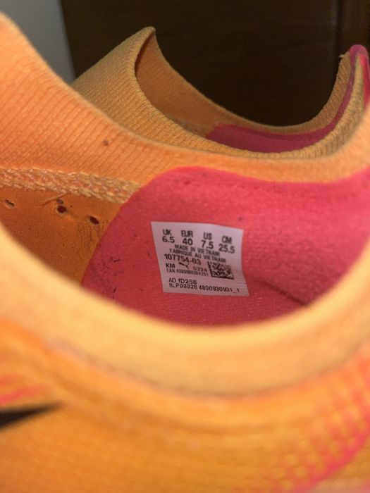 Adidasi puma de fodball