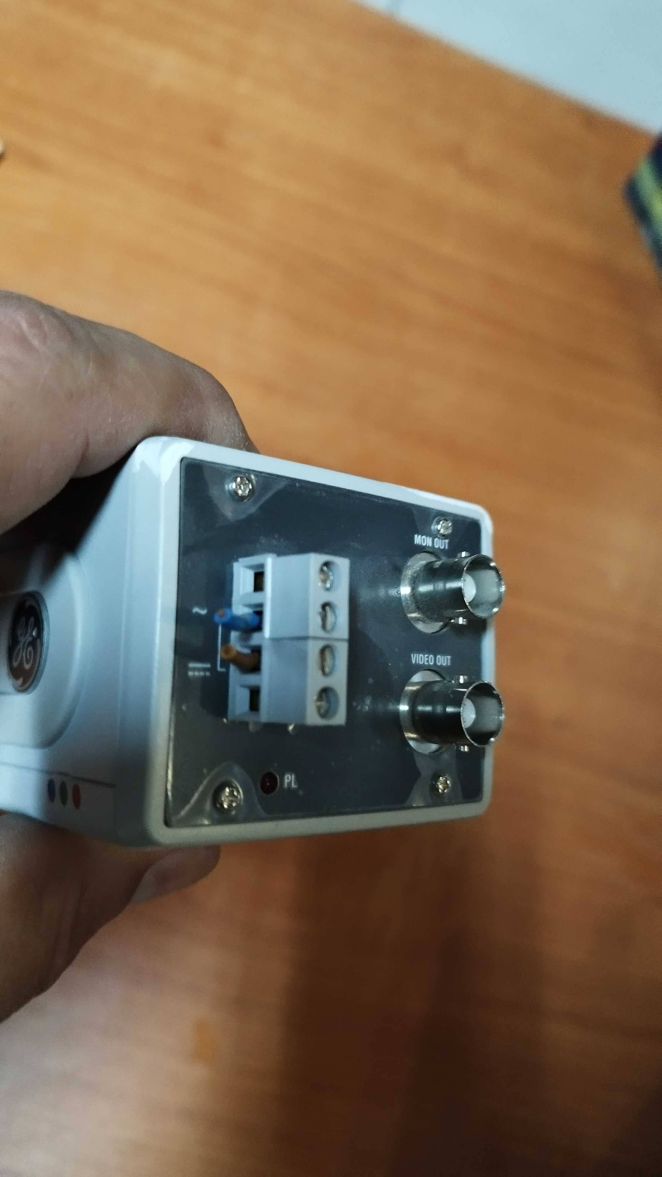 Камера за наблюдение, GE Security KTC-815CP и Fujinon YV2.7X2.9LA-SA2L