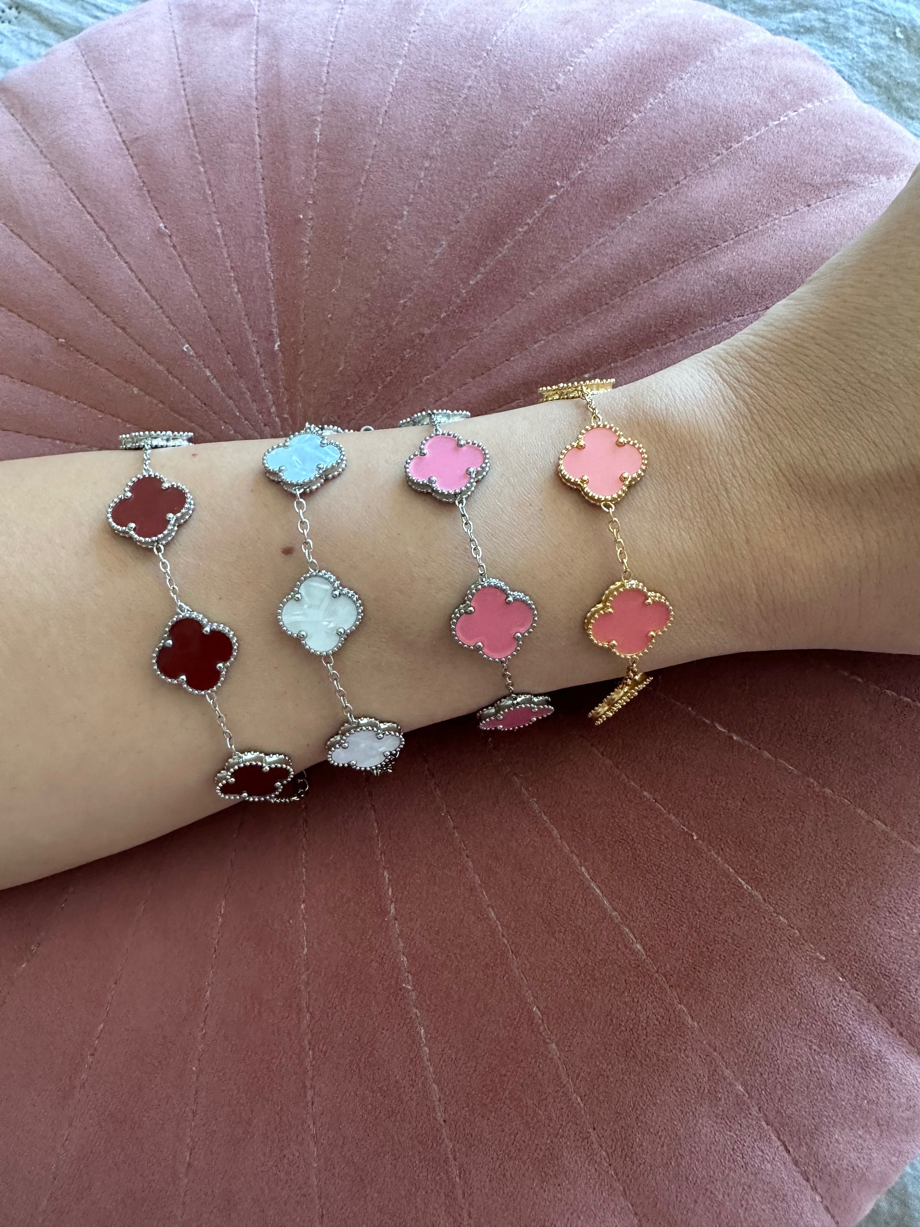 Гривна по модел на Van Cleef с детелини