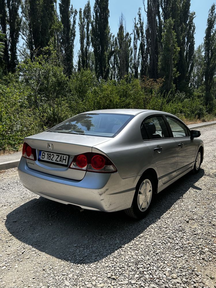 Honda Civic sedan 1.8 benzina