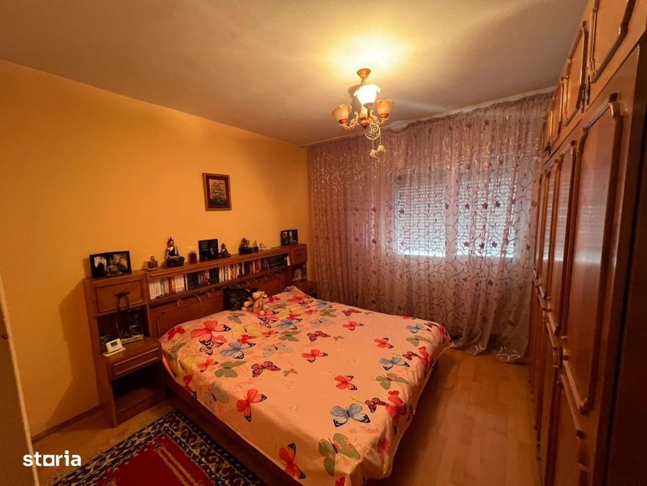 Ap. 3 camere de inchiriat Centru