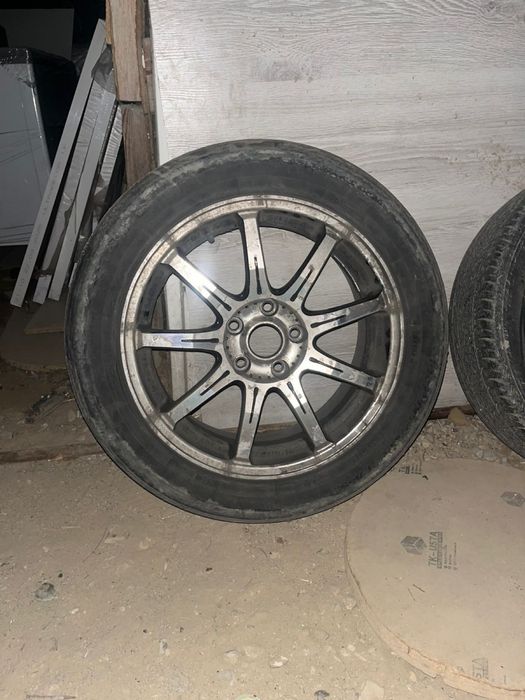 Сатылады !!! Продаётся диски 5х114.3 в подарок летные шины !!! срочно.