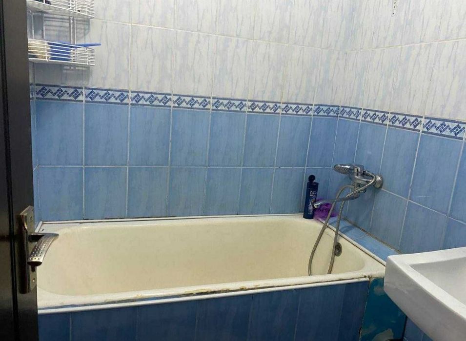 Квартира продаётся Чиланзар 7 квартал 2/9/9 отд вход меб тех ТРЦ катар