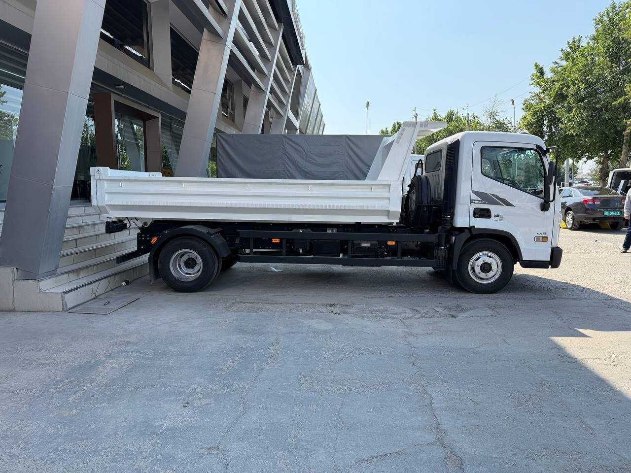 Автосамосвал HYUNDAI EX8