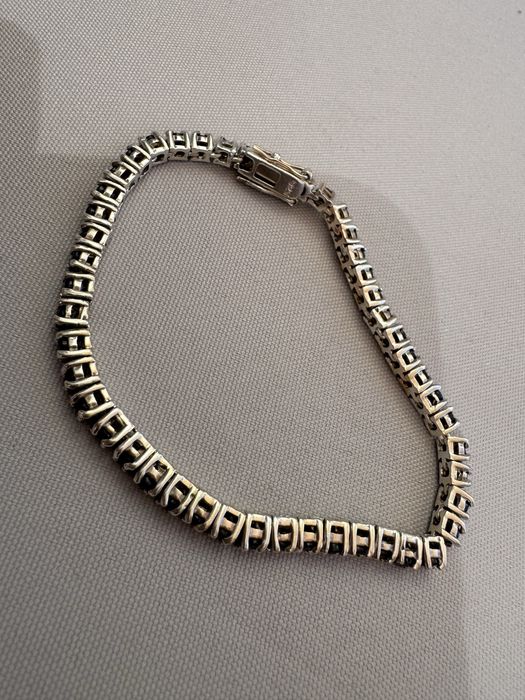 Bratara model tenis din argint si safire albastre