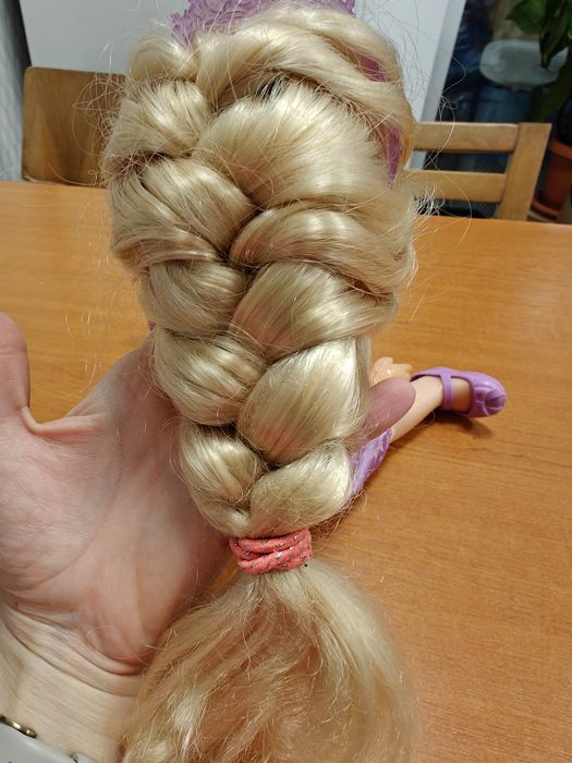 Rapunzel - păpușă Disney Princess