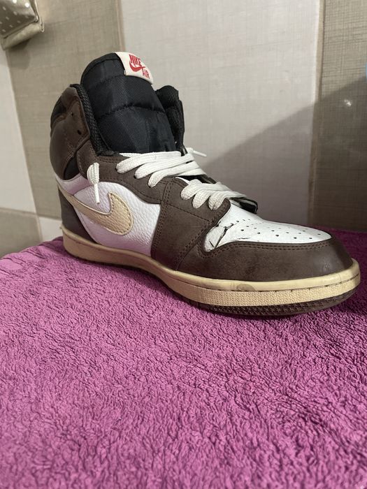 Air JORDAN 1 Traviss Scott Edition Reverse
