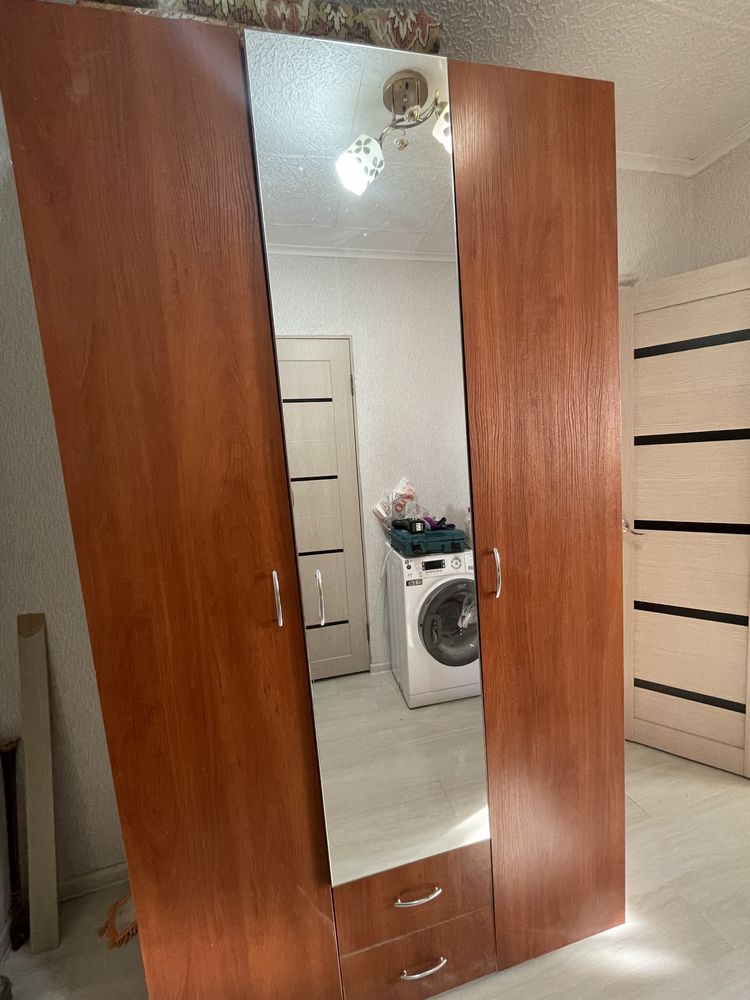 Продается шкаф