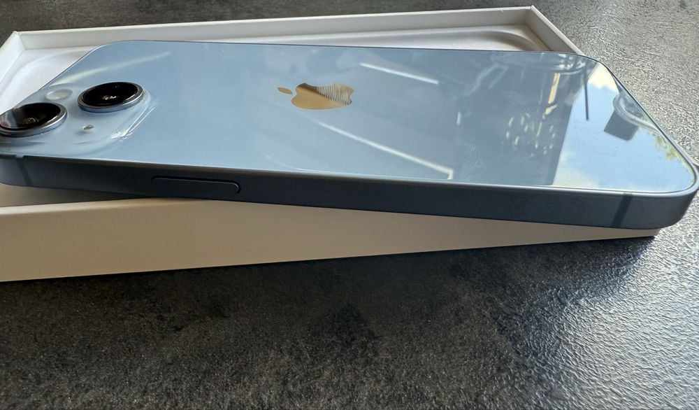 Iphone 14, 128, с оставаща гаранция.