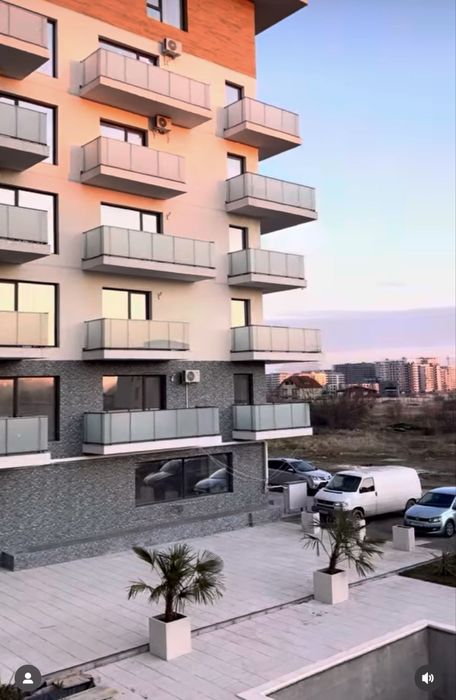 Vand Ap 2 camere,in complex cu piscina,parcare subterana,Tva inclus