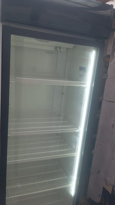 Холодильная витрина