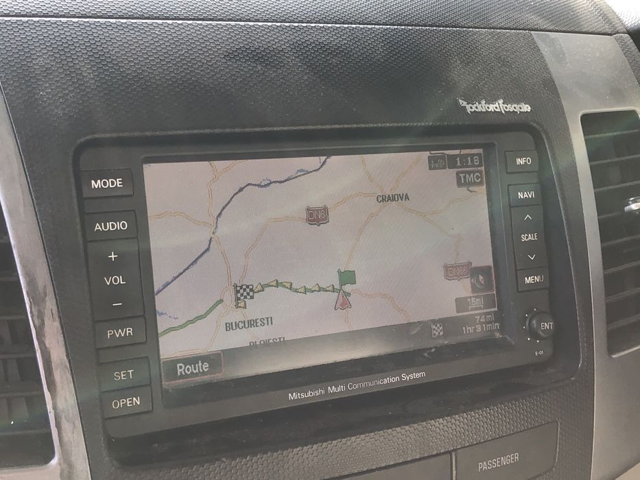 Navigatie gps Display cu touch screen originala mitsubishi outlander lancer Citroen c crosser Peugeot 4007 navigație este originală din fabrica