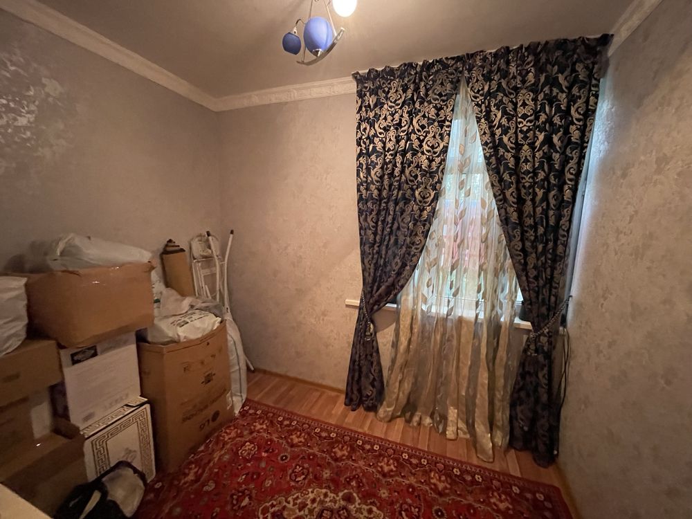 Мирабадский район Куйлюк 4 вдоль дороги 3/4/4