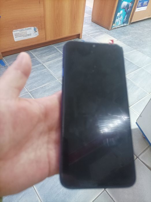 Продам телефон редми 8Т