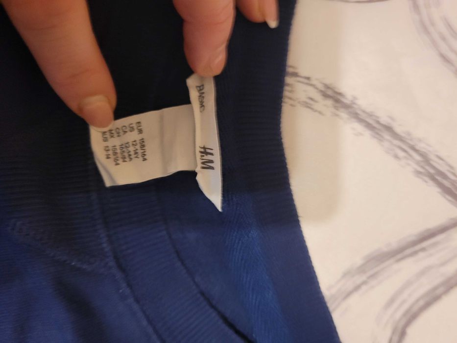 Hanorac bleumarin H&M, marimea 158-164 ( 12-14 ani )