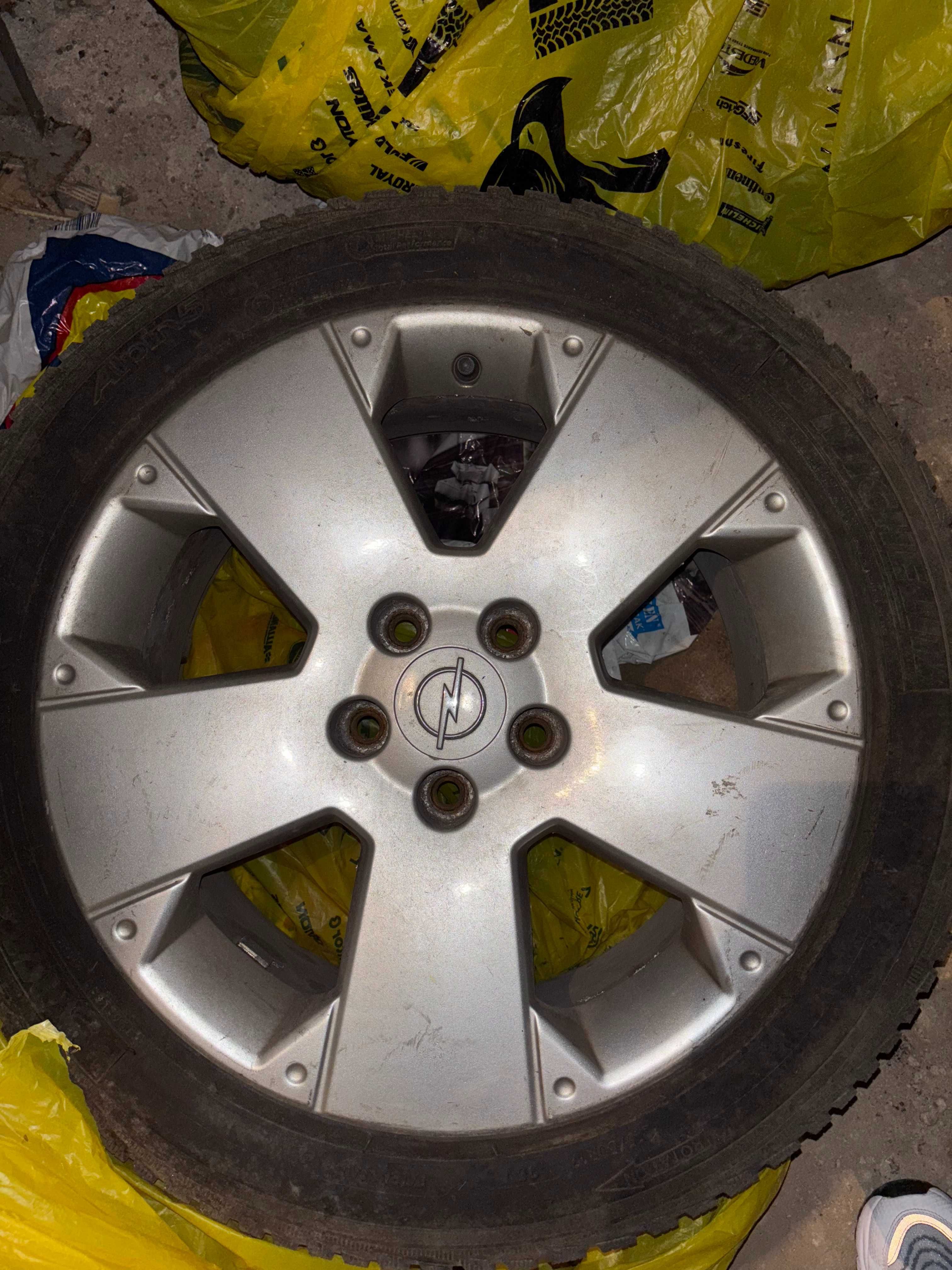 Джанти със зимни гуми Opel OPC 215/50 R17