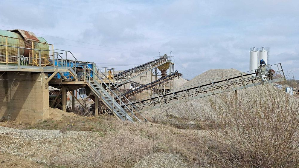 Statie sortare cu concasare