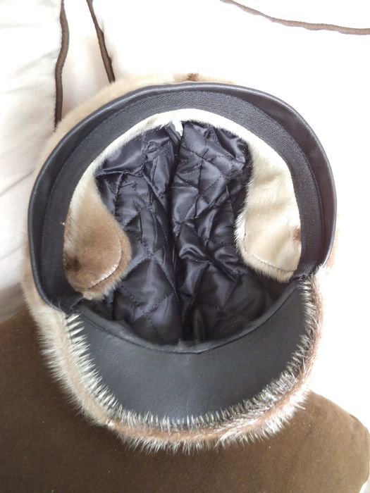 Шапка от тюленова кожа