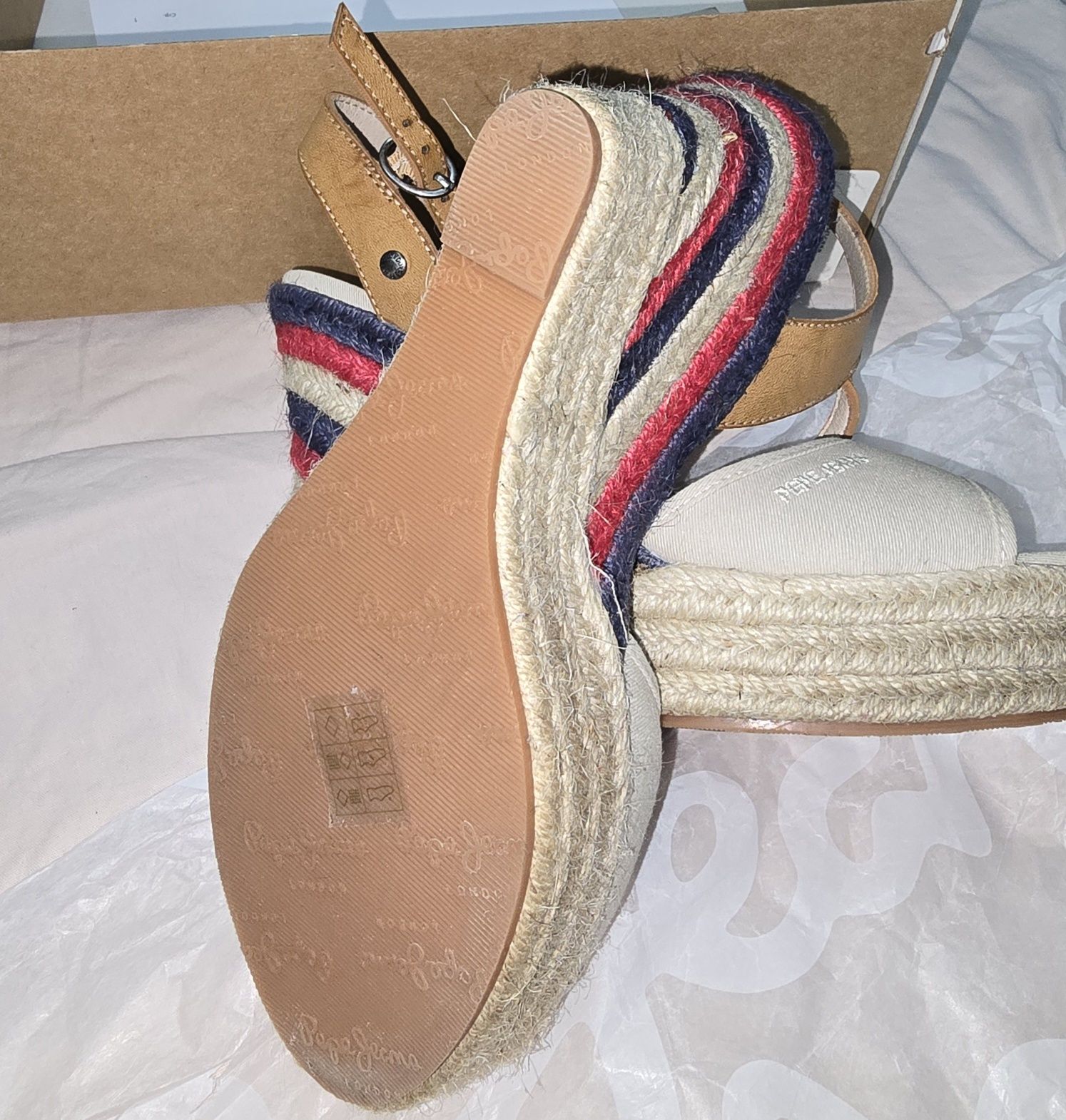Дамски сандали на ,,Pepe Jeans,,