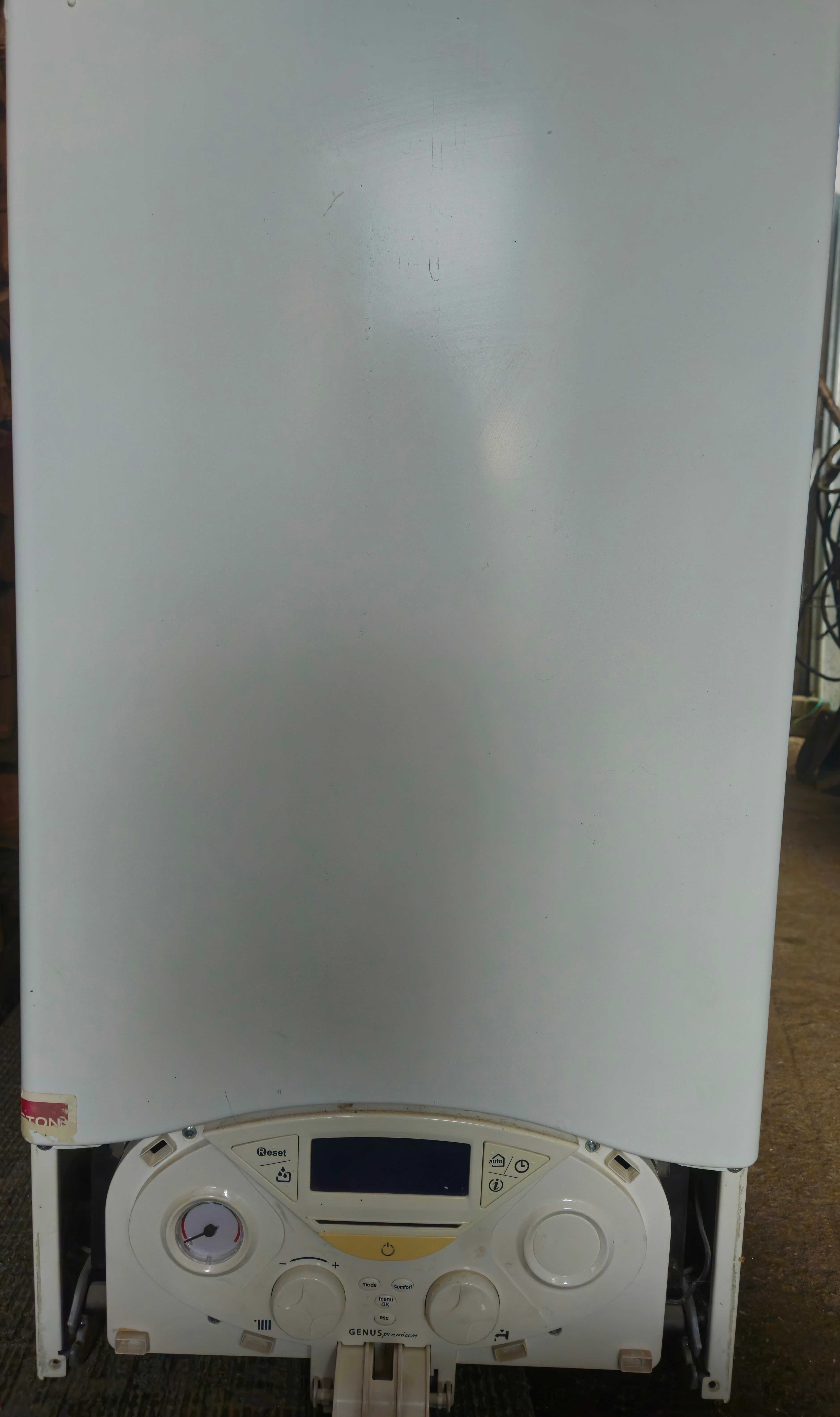 Vând centrală termică Ariston în condensație – 35 kW