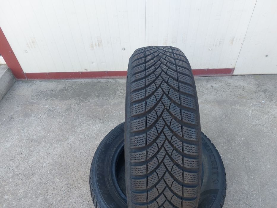 125 lei bucata! Doua anvelope M+S/IARNA 185 65 15 Semperit! 7 mm