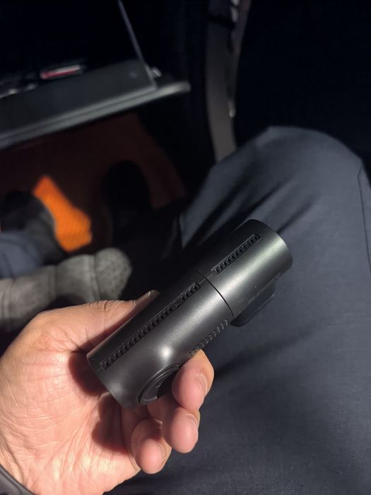 Videoregistrator Azdome 128 gb fleshka, kabel