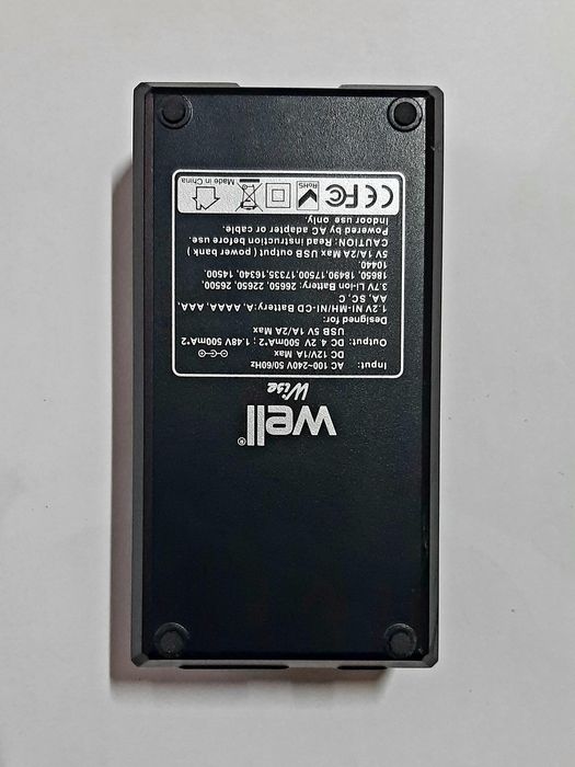 încărcător universal acumulatori