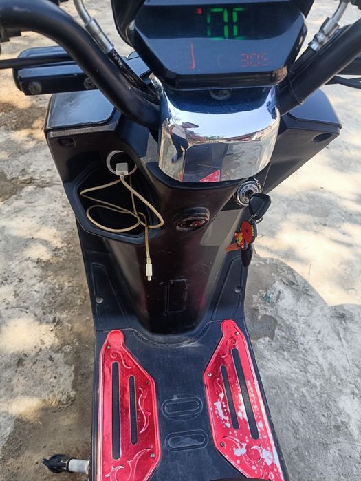Skuter redlayin bwm