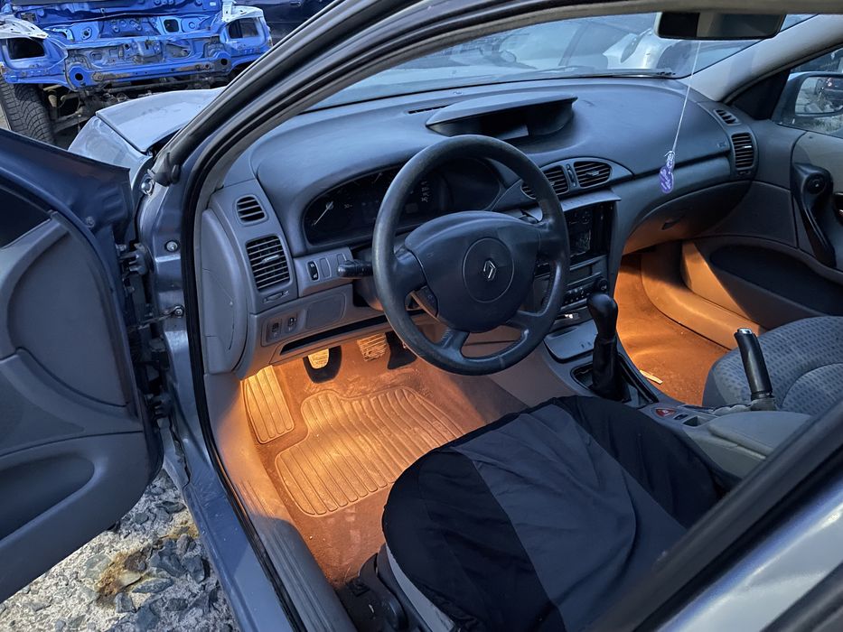 Рено Лагуна 1.9дци 120кс 2005г На Части