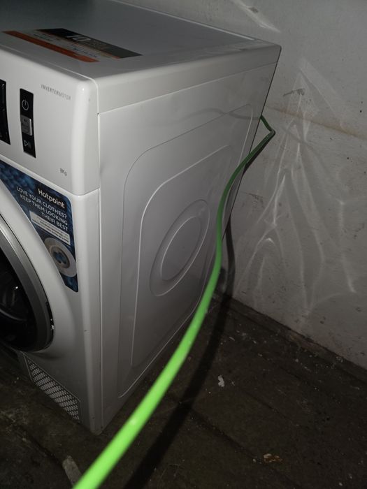 Uscator de rufe hotpoint 8kg invertor
