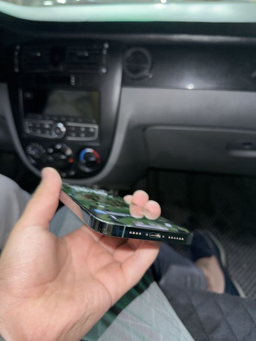 Phone 13 Pro Max Yashil rang Ideal