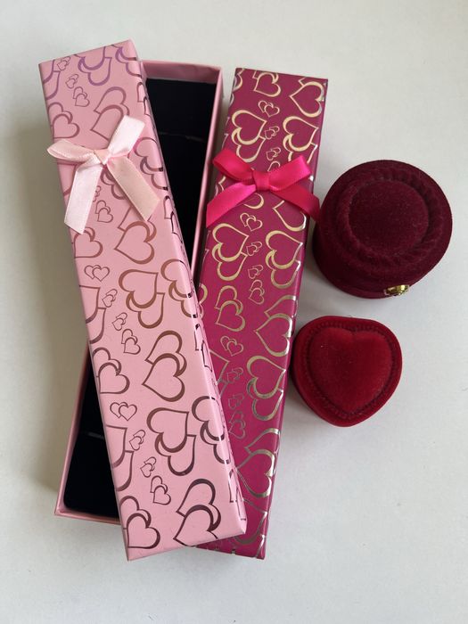 Коробки и футляры для украшений