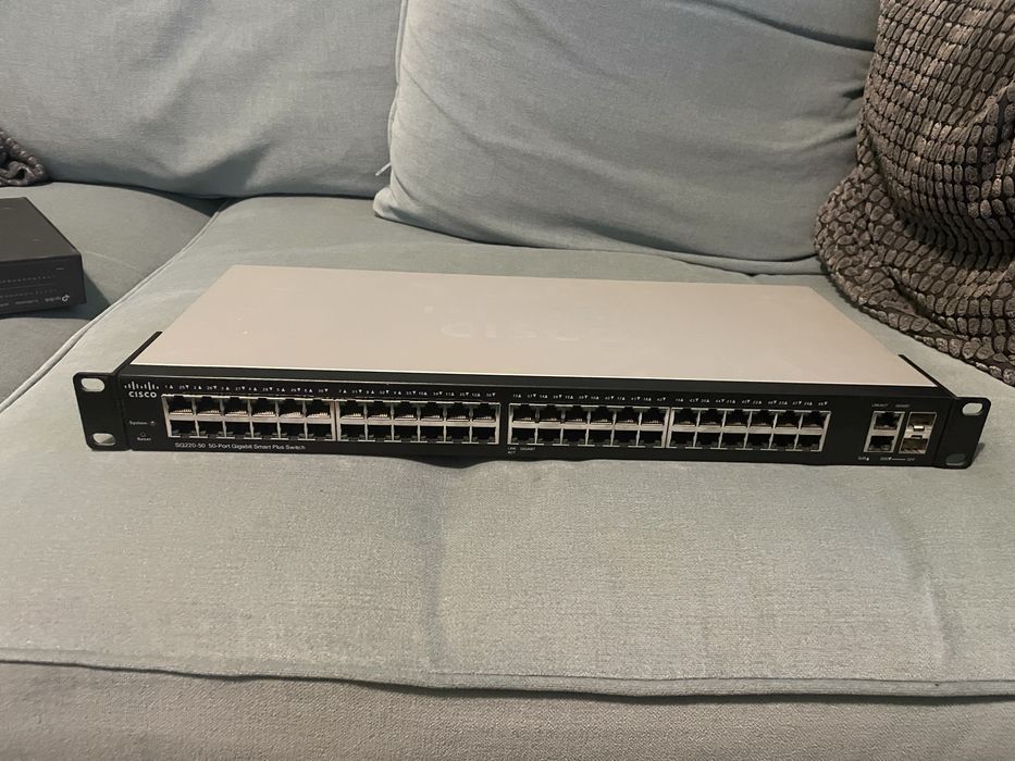 Суичове Cisco sg 20-50, tp-link TL-SG1024D