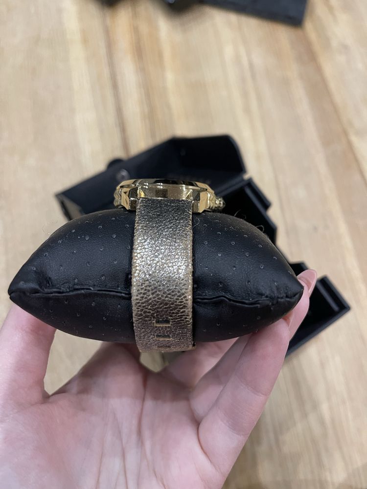 Оригинален дамски часовник Diesel