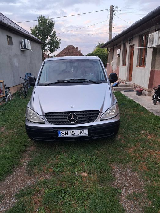 Vand sau schimb mercedes vito
