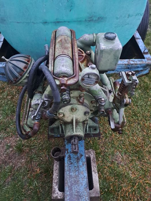 Vând cisternă pentru tractor