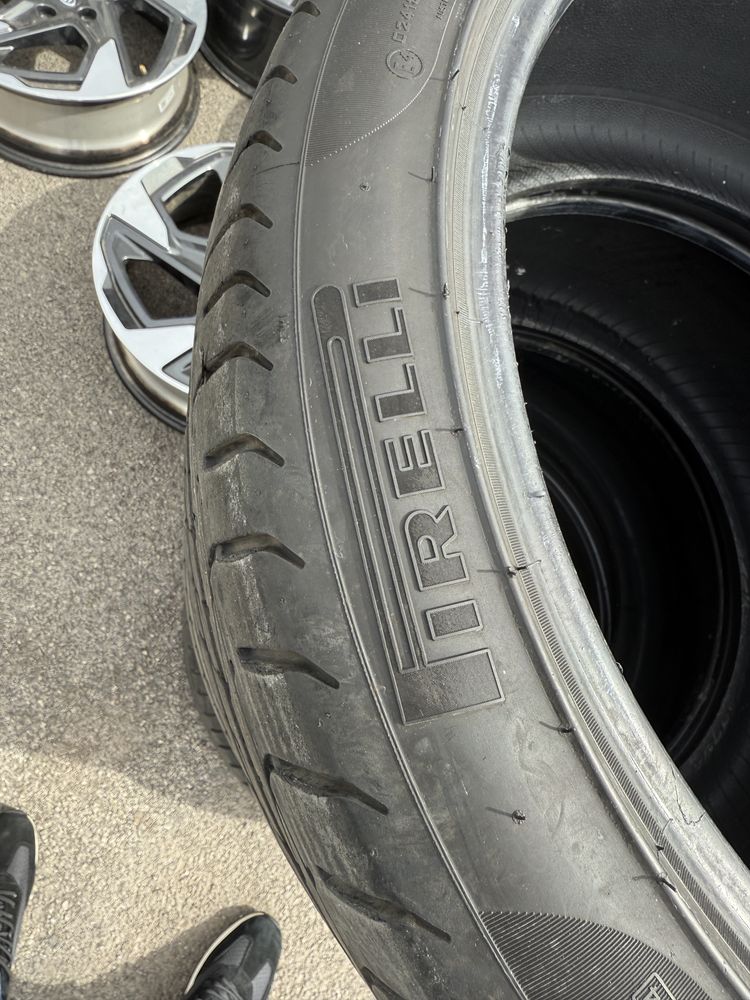 Pirelli P ZERO 275/35/21