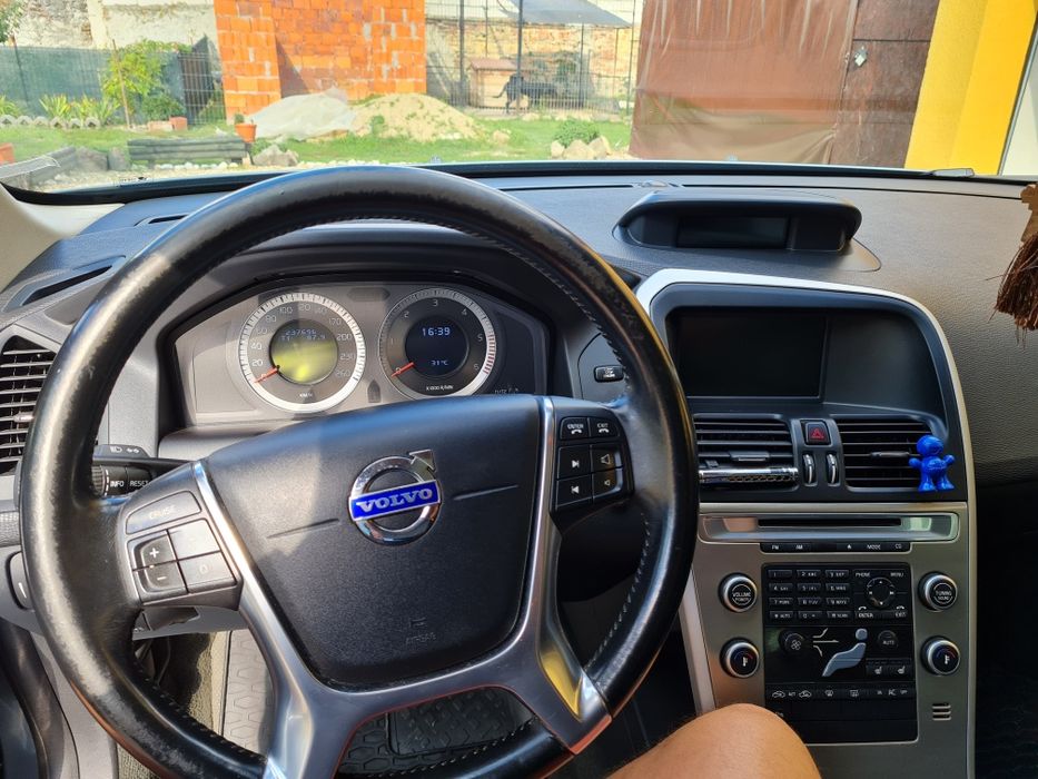 Vand VOLVO XC60 2L 2011